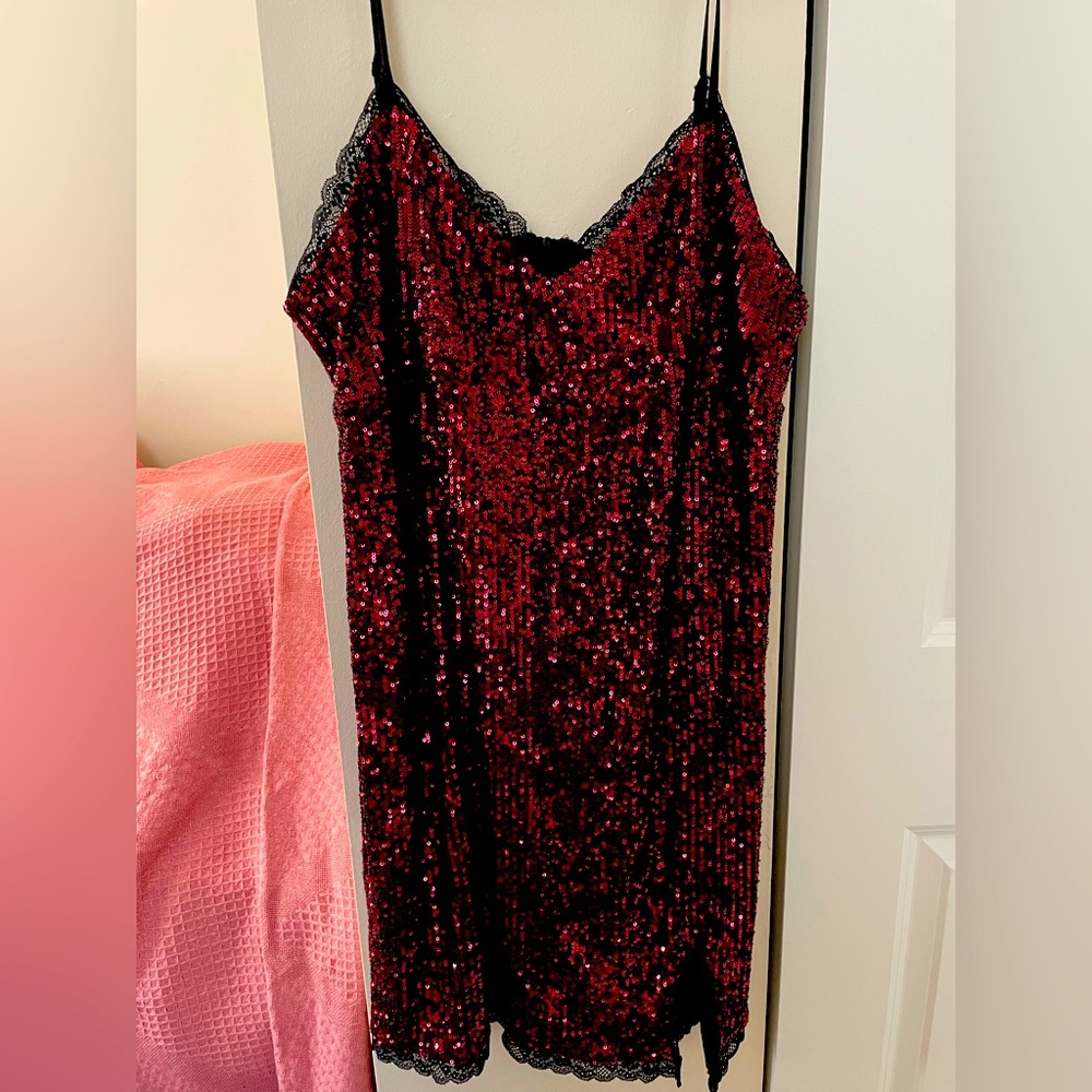 Wild fable red sequin stretch slip, XXL